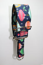 Sighthound Collar in "Baubles and Bells"