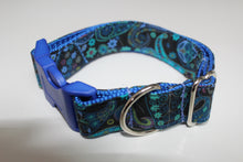 Buckle Collar in "Blue Paisley"